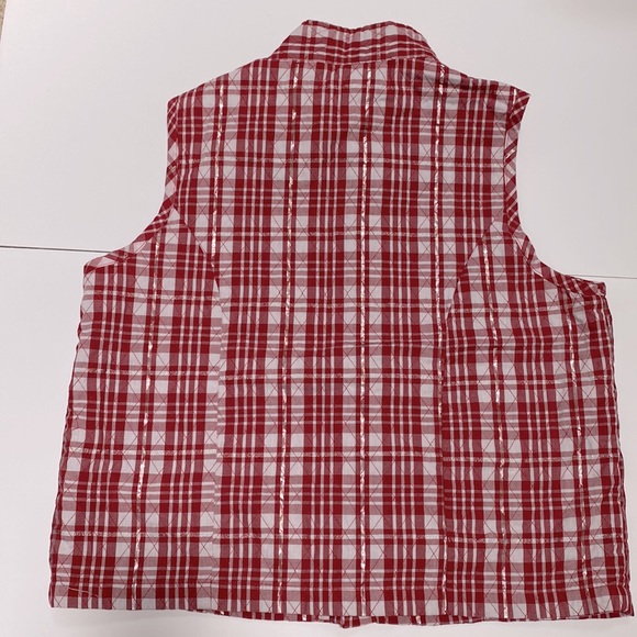 Baxter and Wells Quilted Vest - Picture 4 of 5